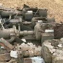 []南通锻压2000吨，台面2米3米，开口3米，油缸行程1.8米.